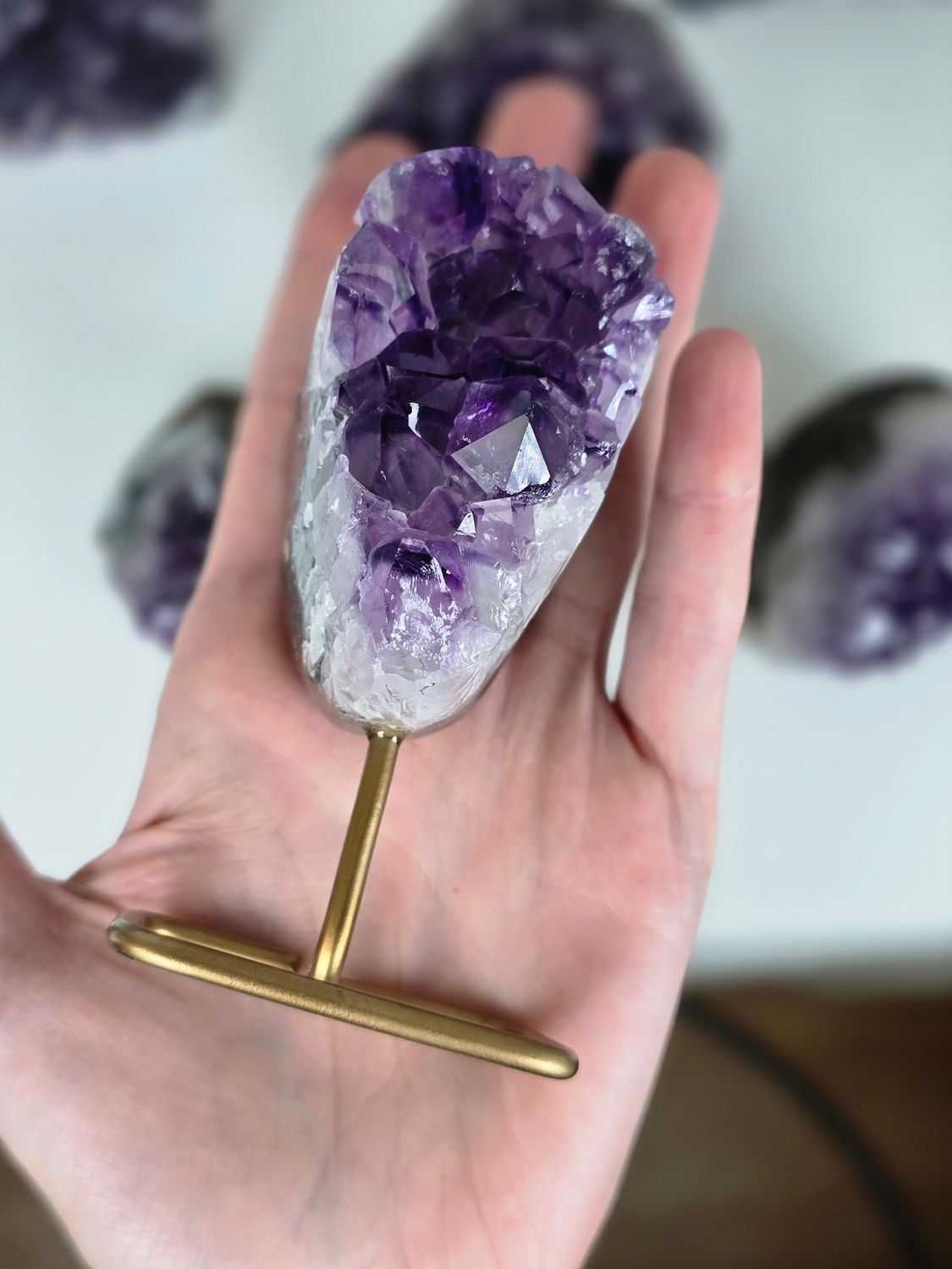 AMETHYST Druzy auf Goldständer