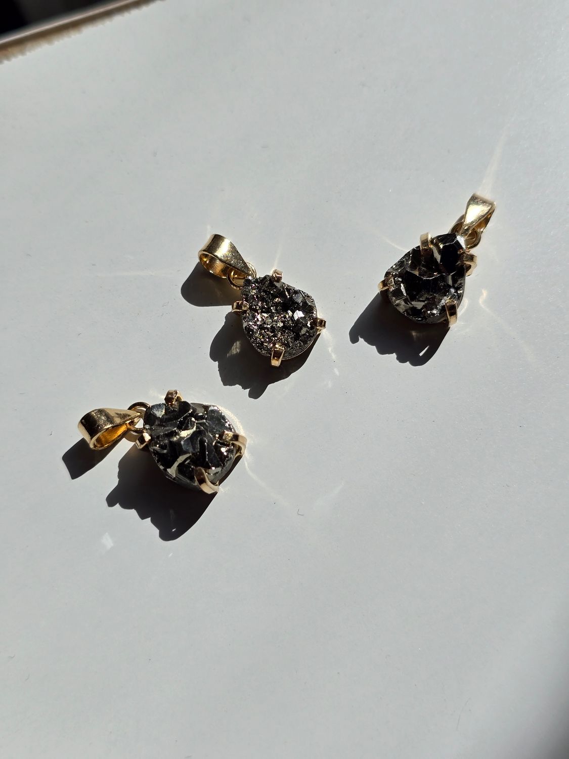 PYRIT Mini Tropfen Anhänger Gold