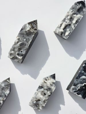 QUARZ CHALCEDON Türme