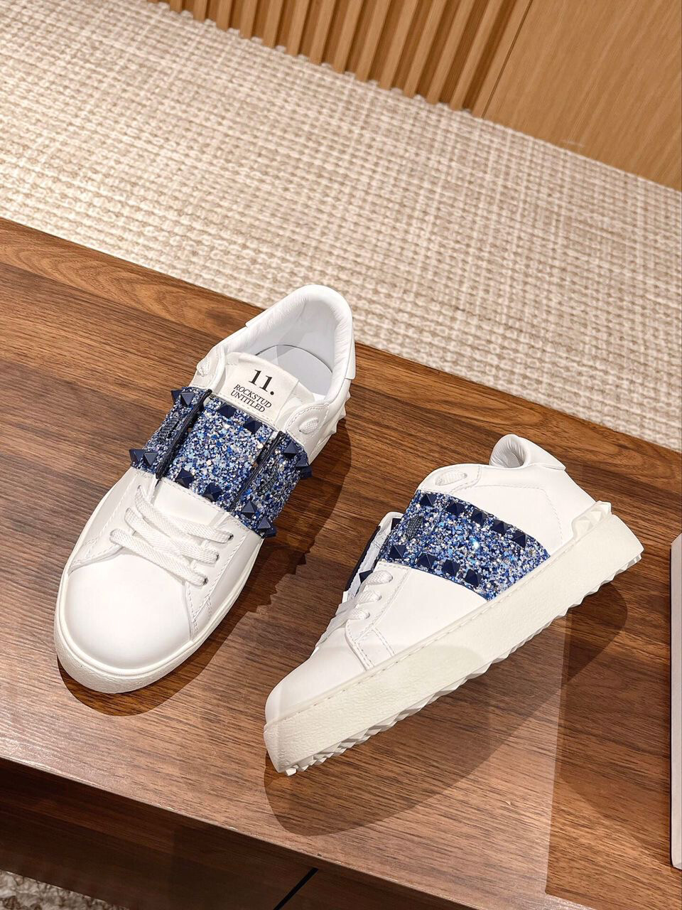 VALENTINO GARAVANI SNEAKERS ROCKSTUD