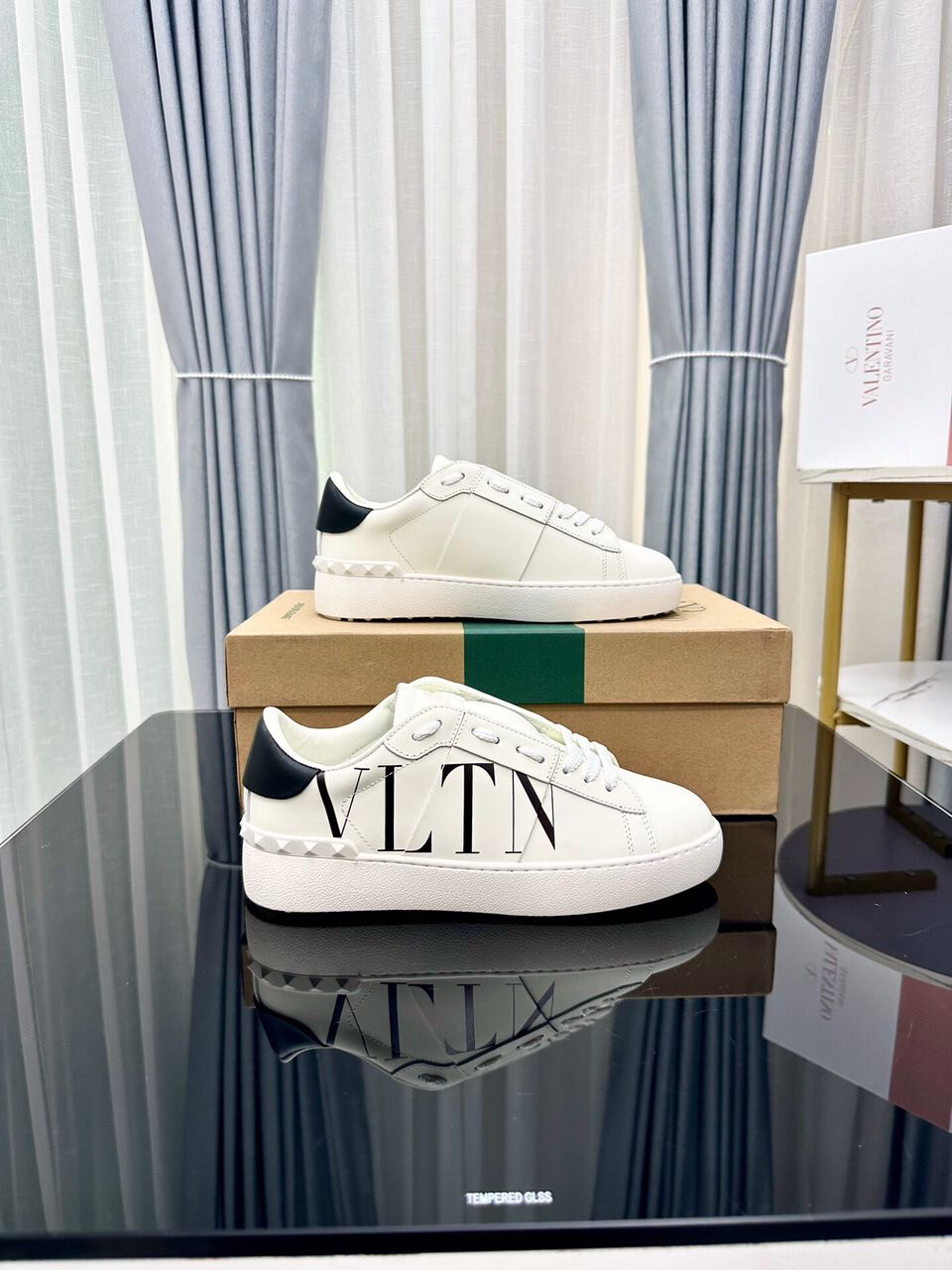 VALENTINO GARAVANI SNEAKERS ROCKSTUD