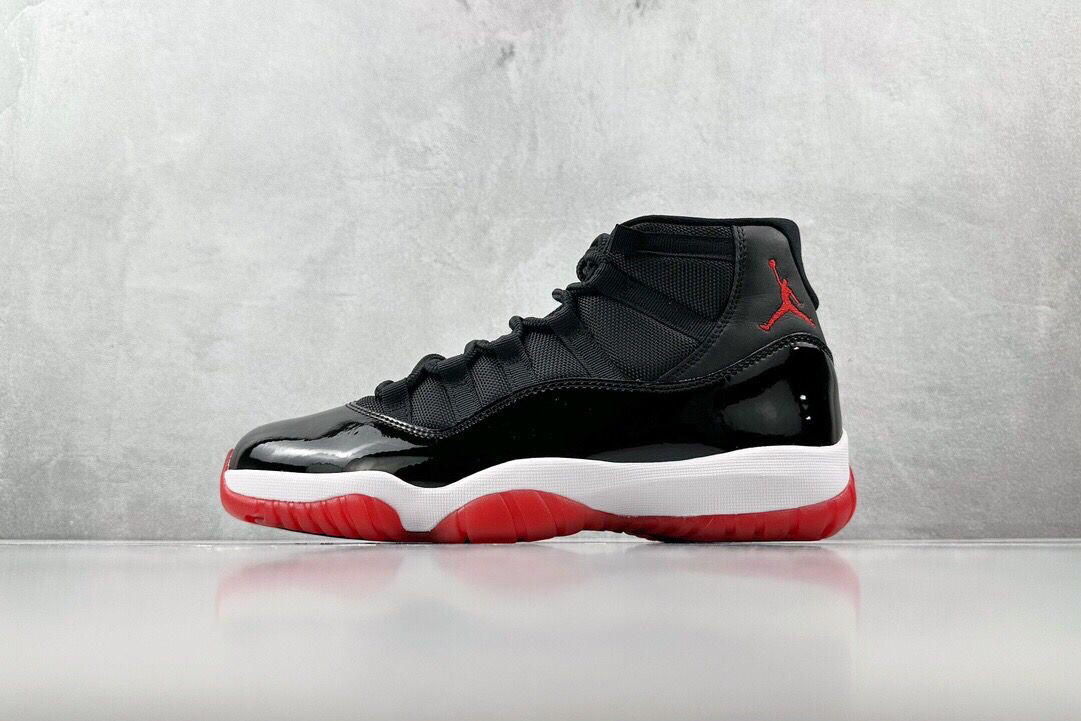 Jordan 11 Retro Playoffs Bred