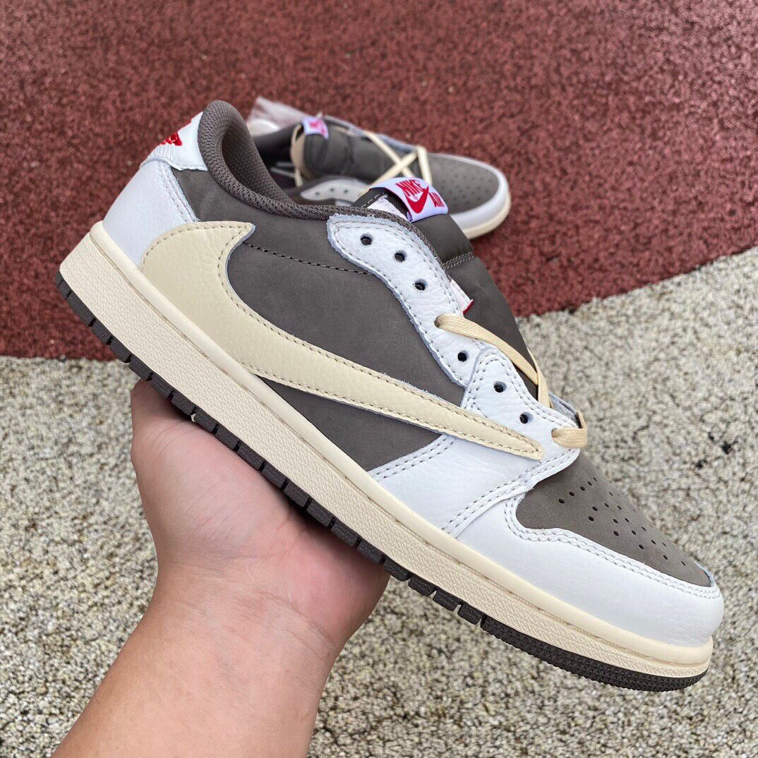 Jordan 1 Retro Low OG SPTravis Scott Reverse Mocha