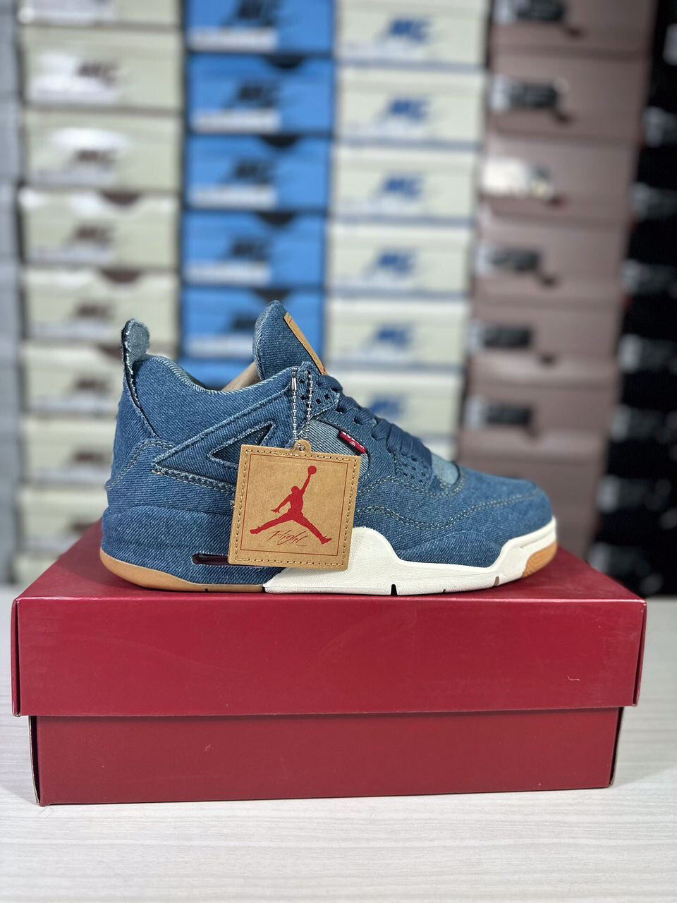 Air Jordan 4 Retro Levi’s