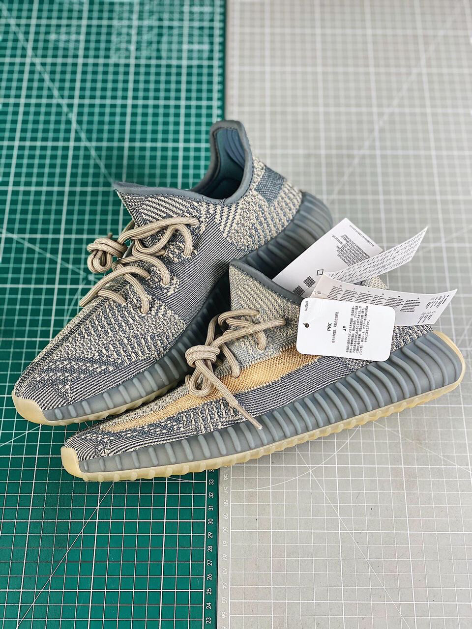 Adidas Yeezy Boost 350