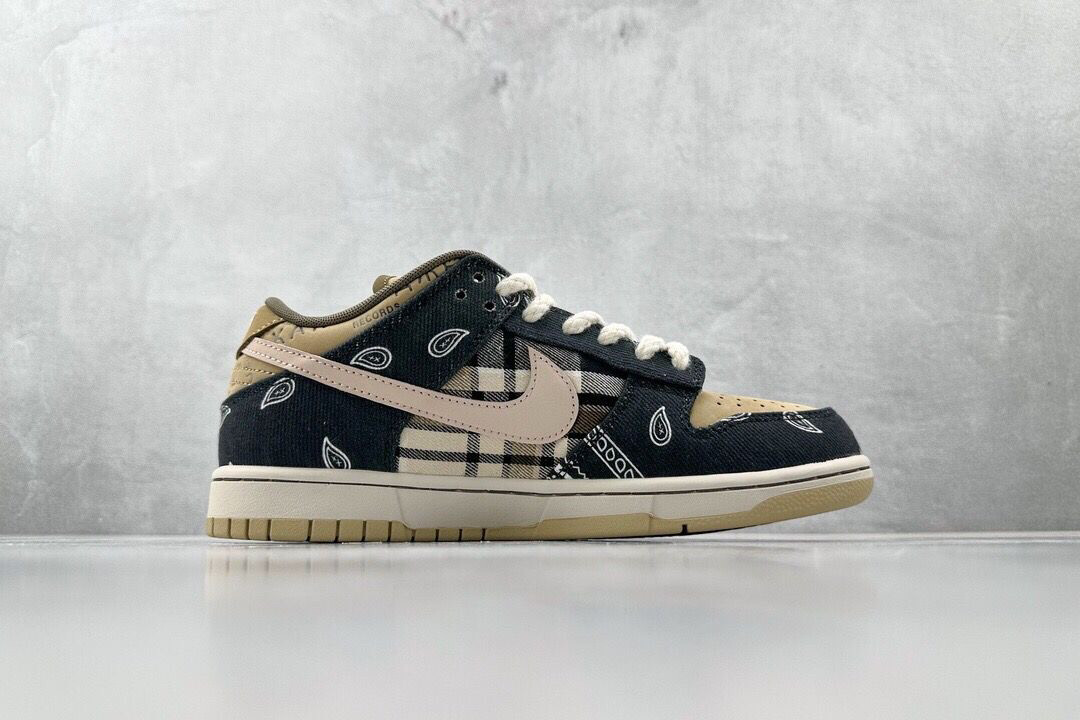 Nike SB Dunk Low Travis Scott