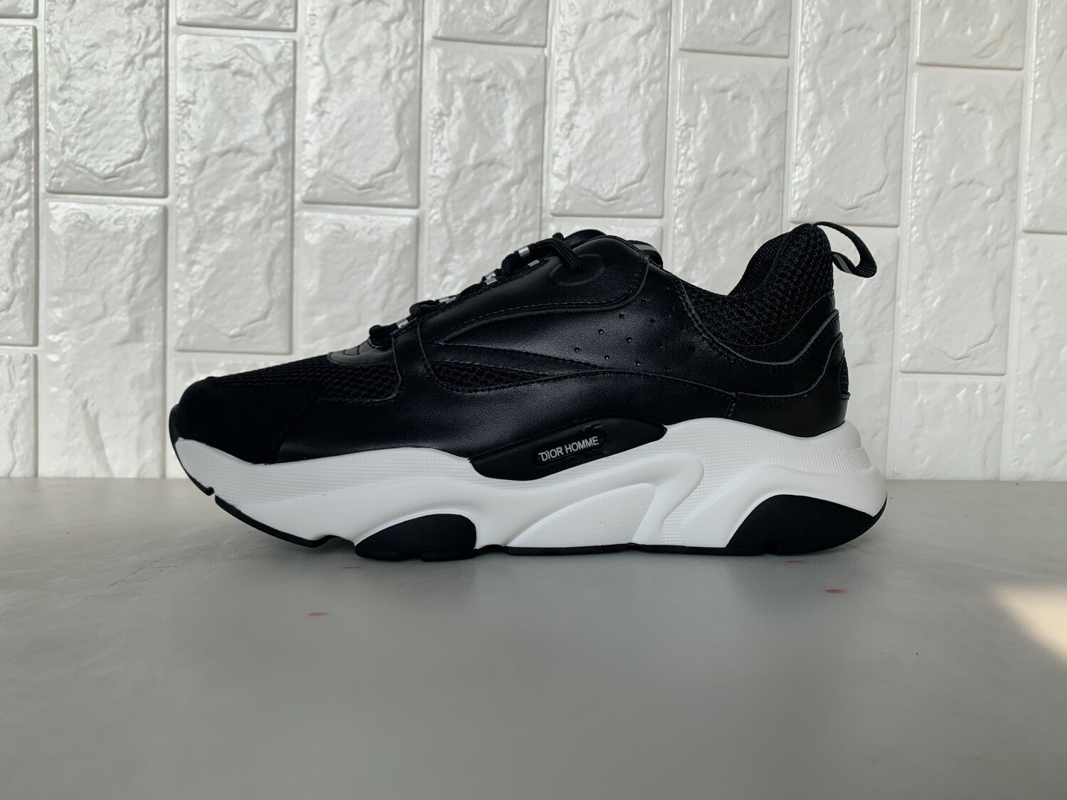 Dior b22