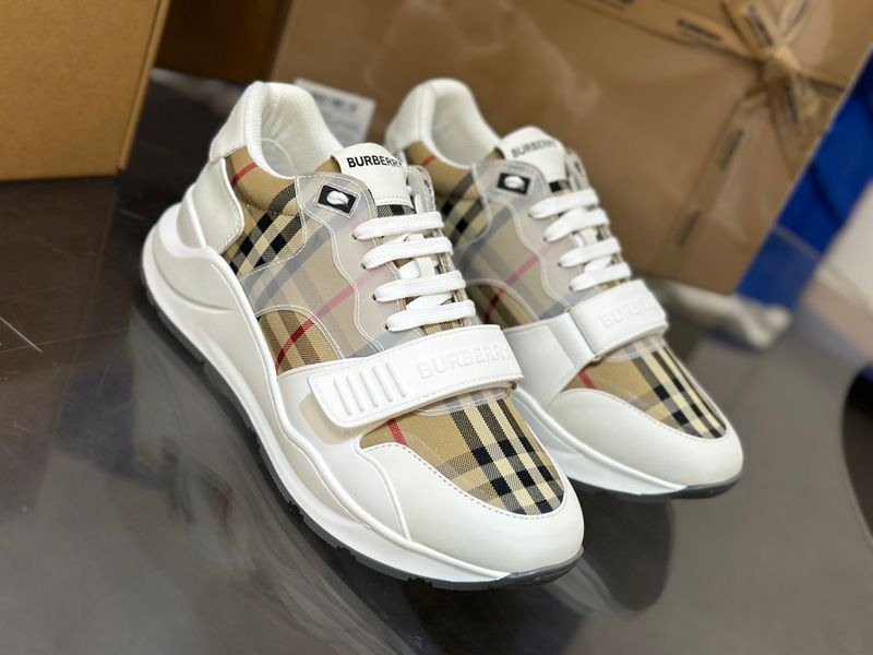Burberry sneakers