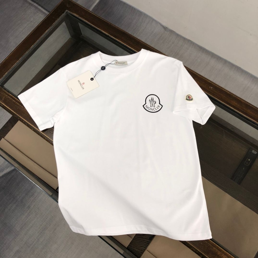 Moncler t-shirt 