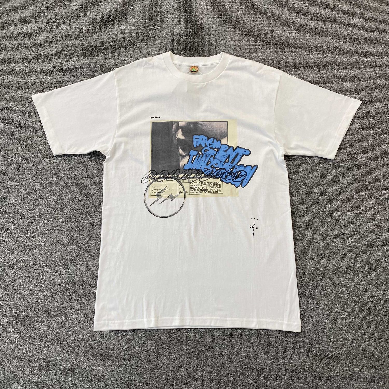 T-shirt Fragment