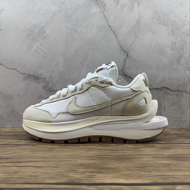 SACAI X NIKE VAPORWAFFLE