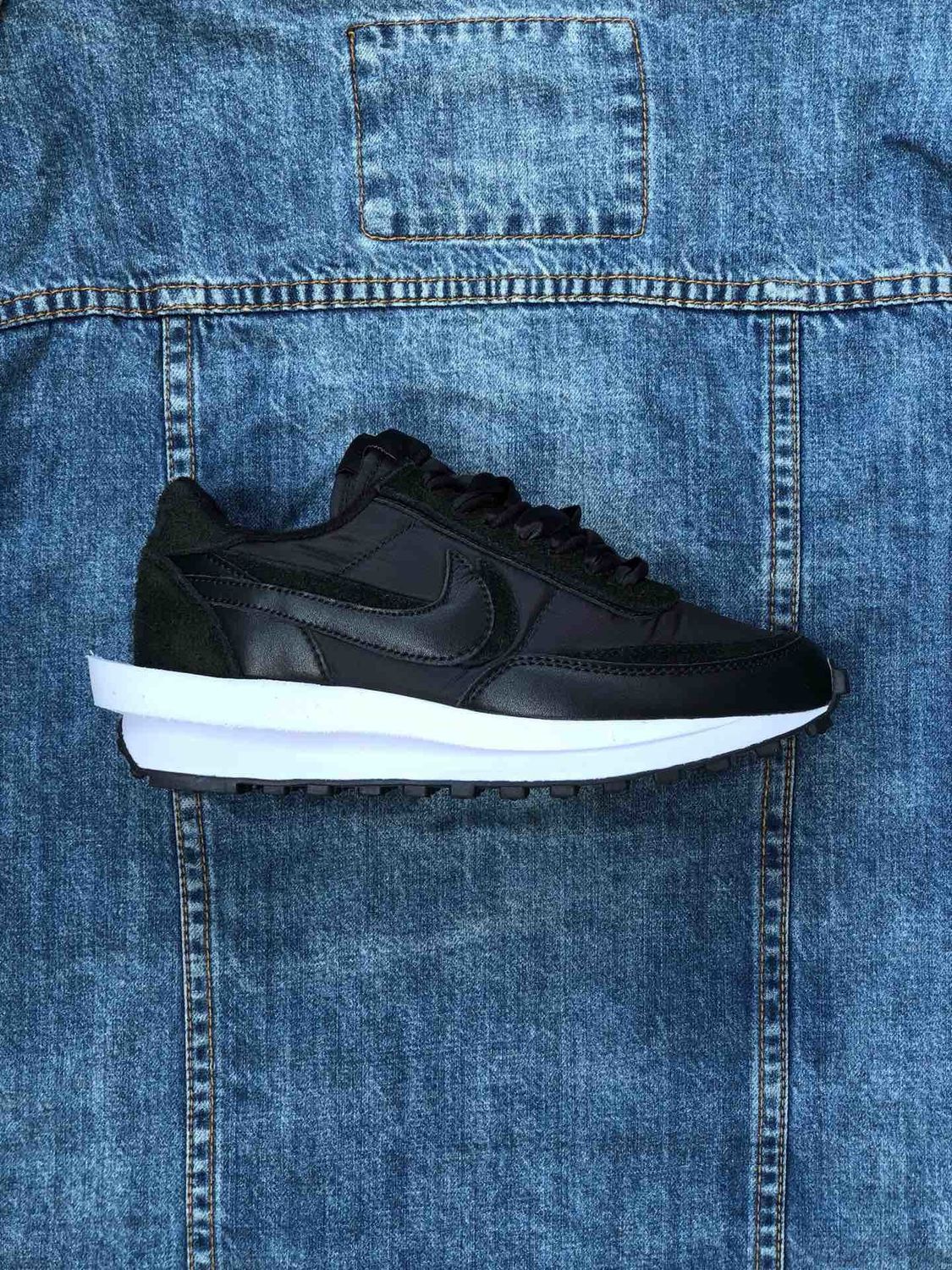 Sacai x Nike LVD Waffle Daybreak