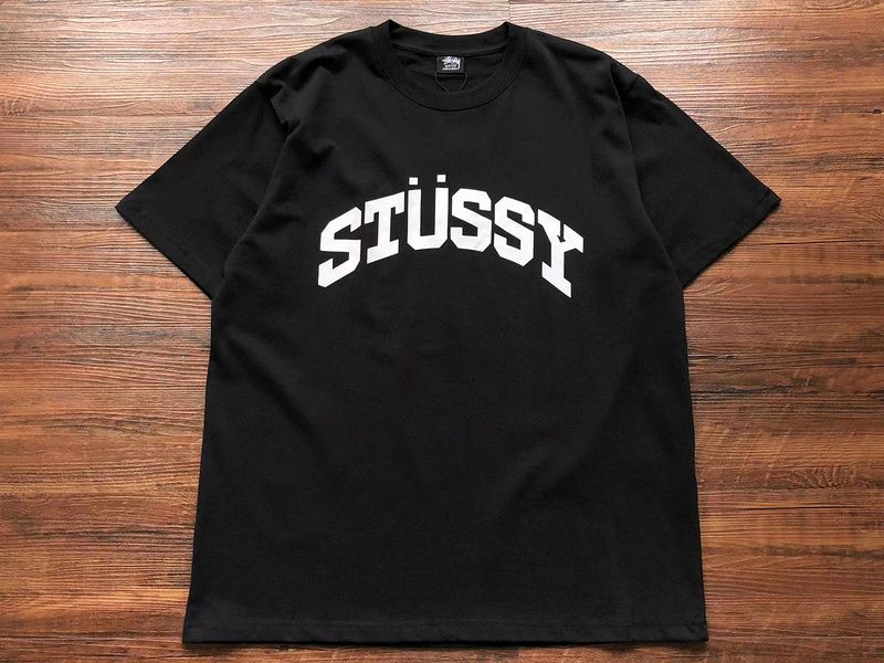T-Shirt STUSSY