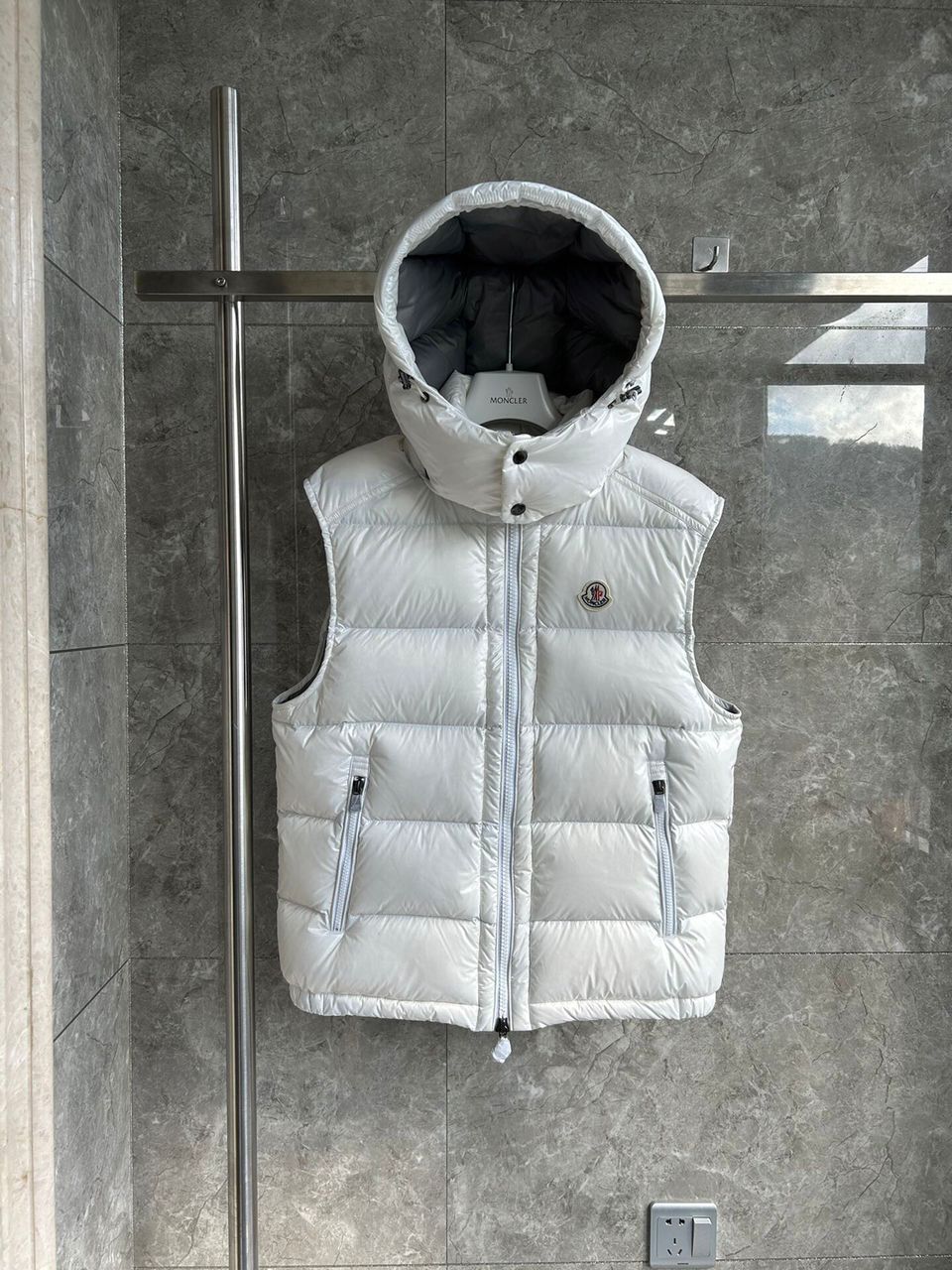 Smanicato Moncler