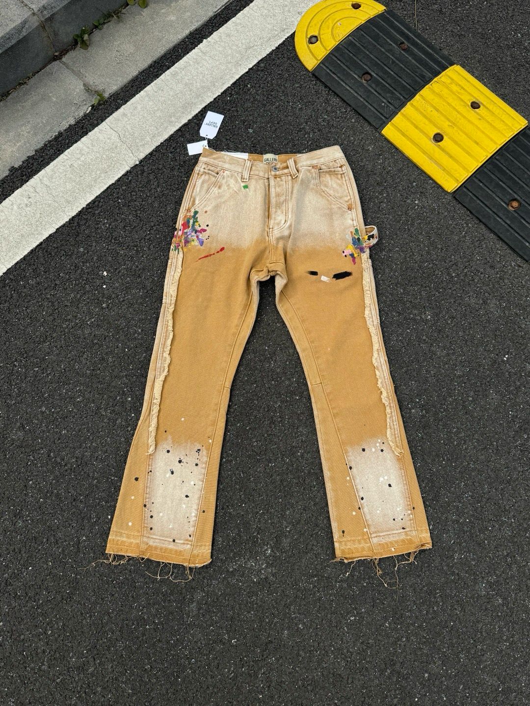 Jeans Gallery Dept