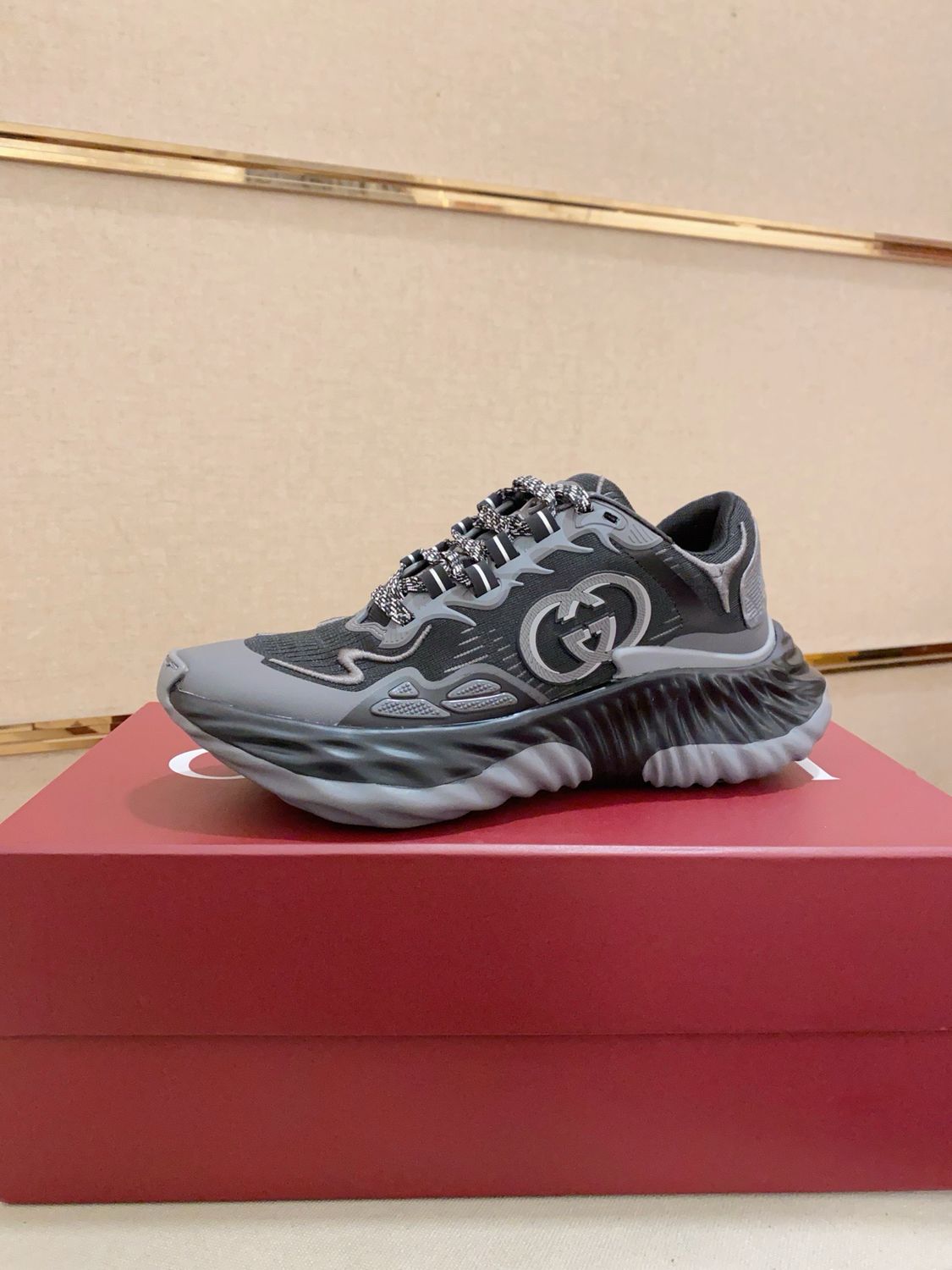 SNEAKERS GUCCI RIPPLE