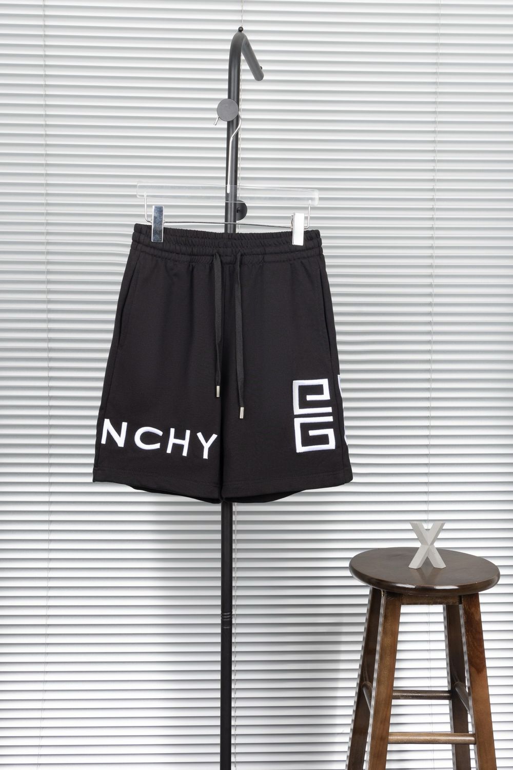 Pantaloncini Givenchy 