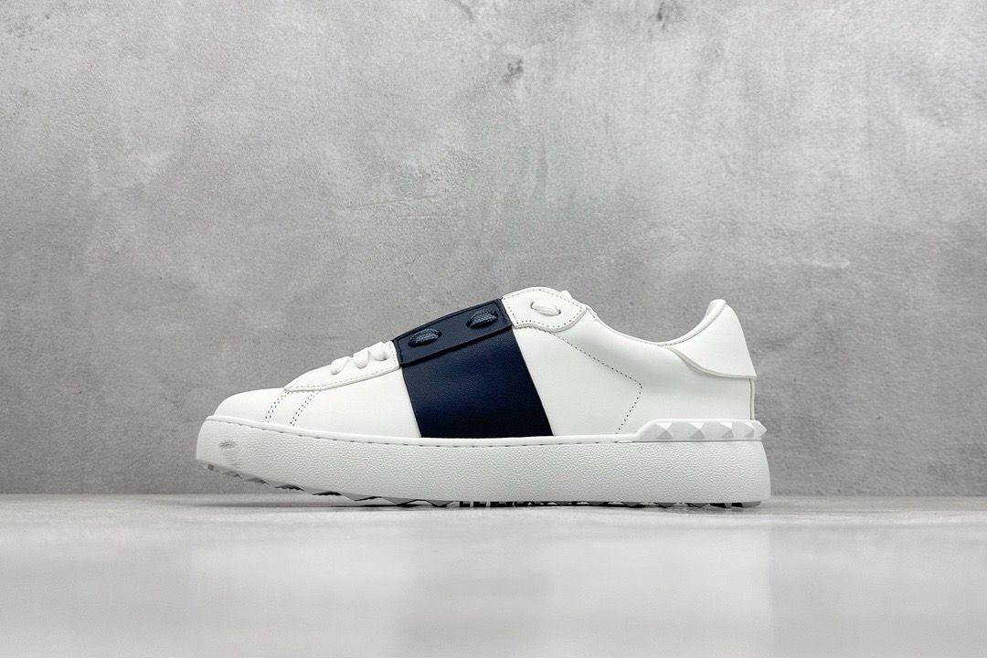 VALENTINO GARAVANI SNEAKERS 