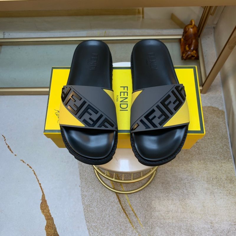 Slippers Fendi