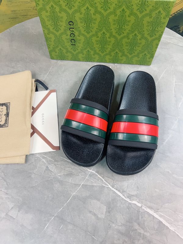 Slippers Gucci
