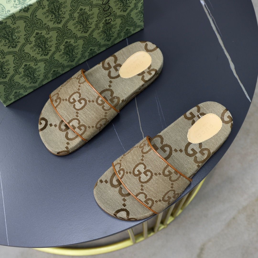 Slippers Gucci