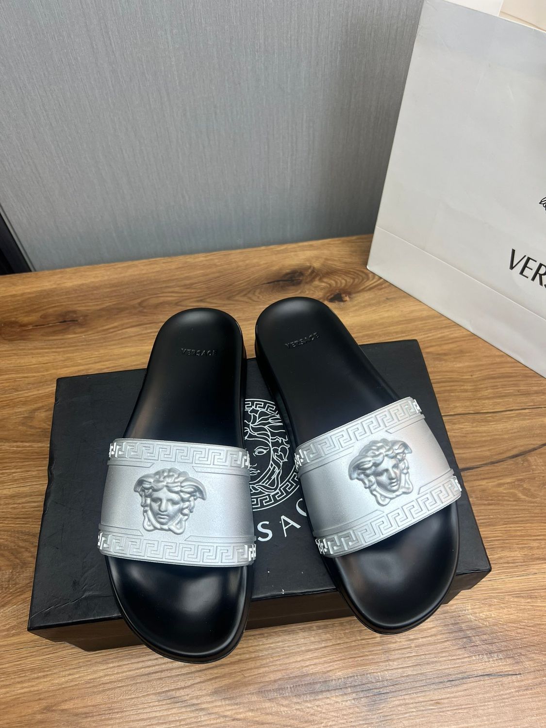 Slippers Versace