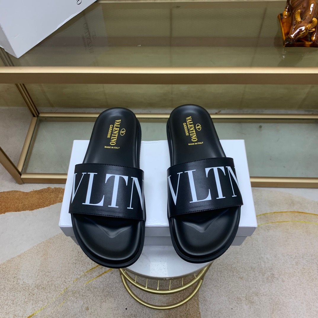 Slippers Valentino
