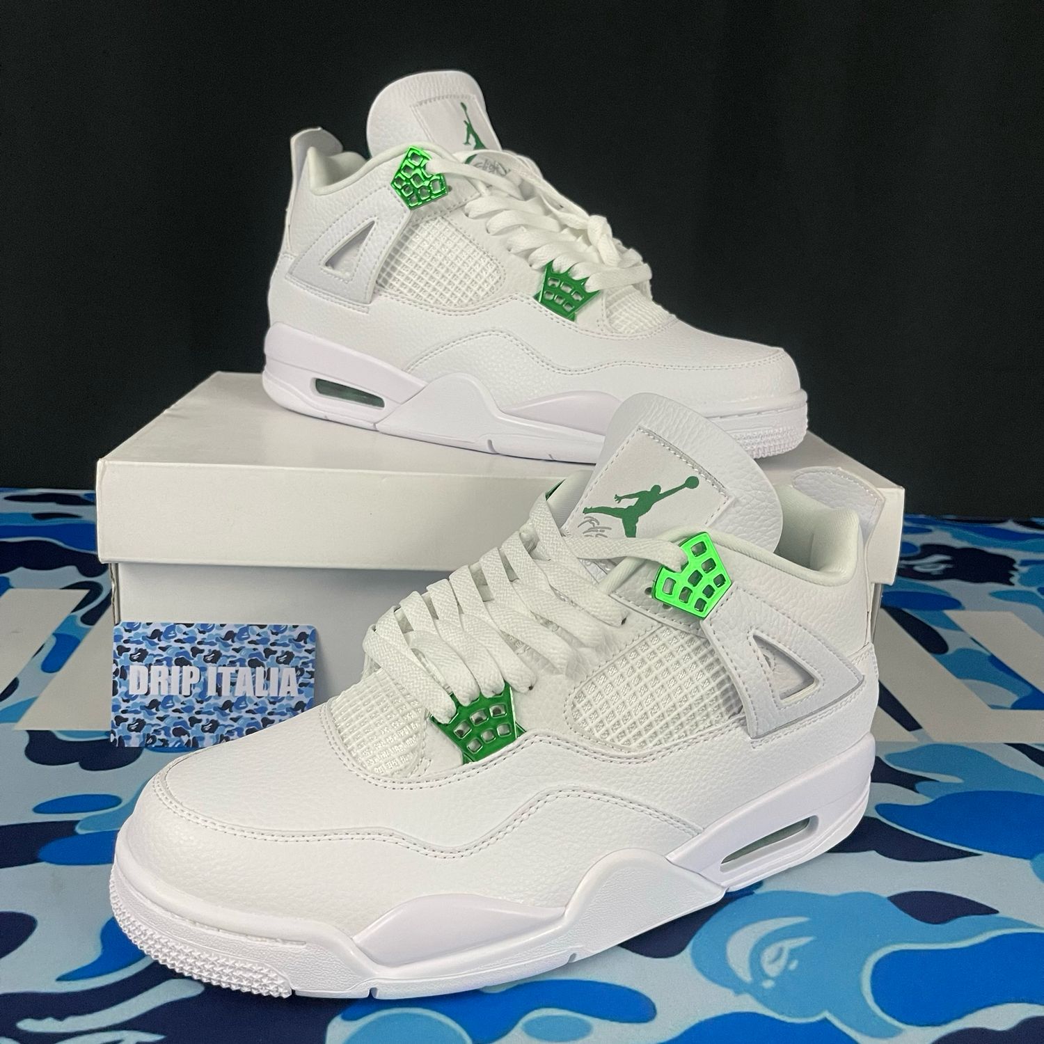Air Jordan 4 Metallic Green