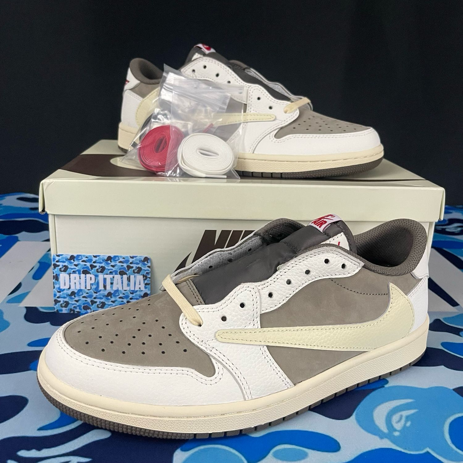 Jordan 1 Retro Low OG SPTravis Scott Reverse Mocha
