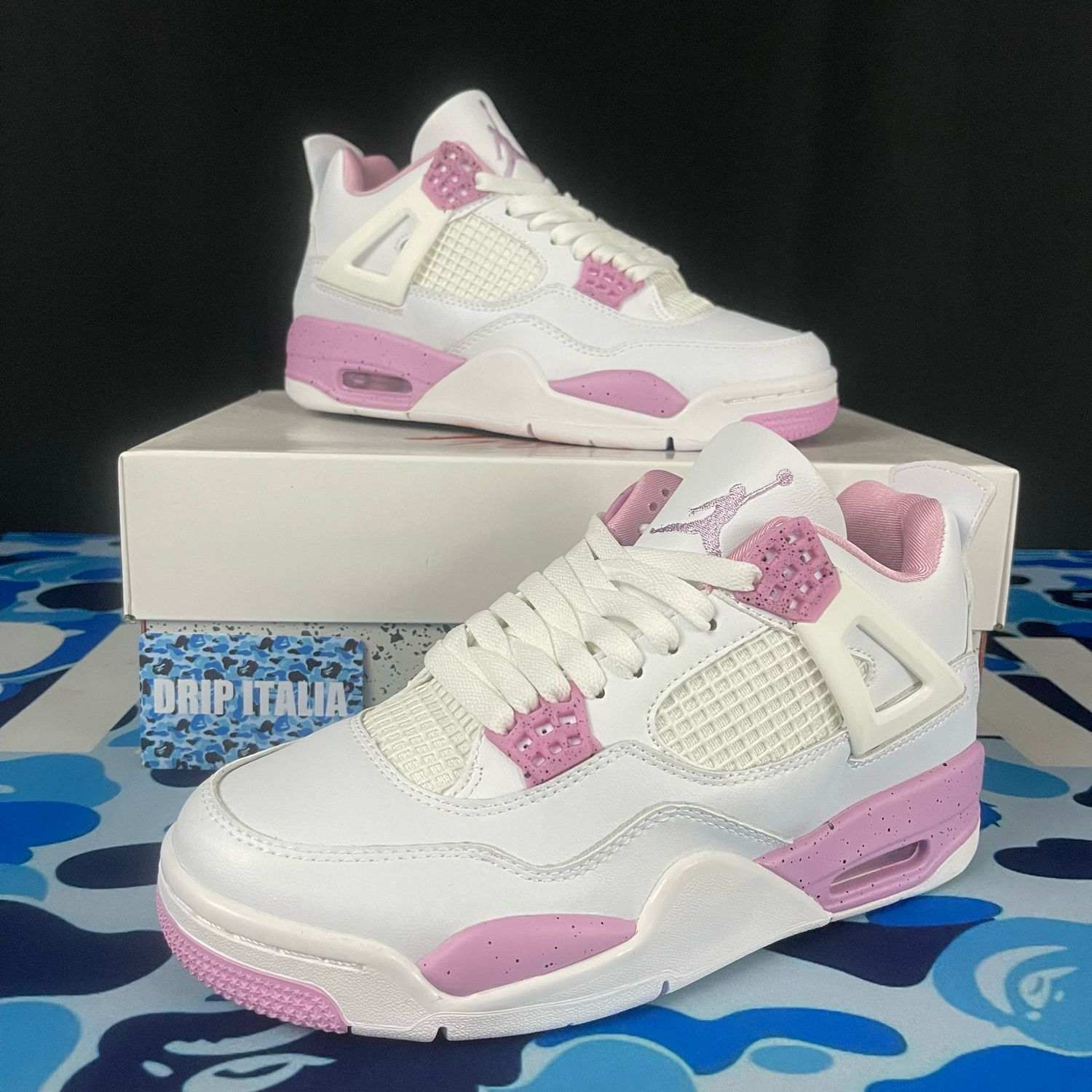Air Jordan 4 Retro pink oreo