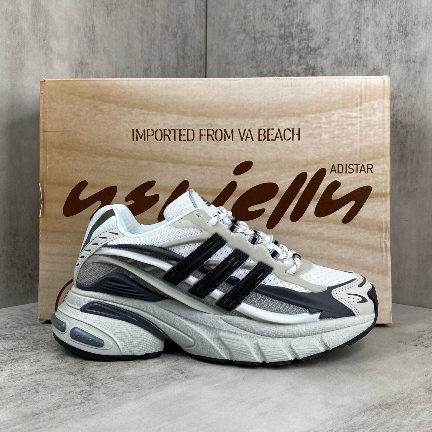  ADIDAS x Pharrell Williams Sneakers Adistar 