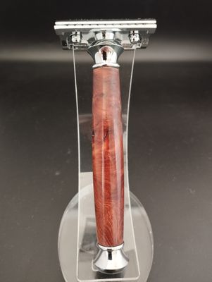 Rasoir &quot;loupe d&#39;orme &quot;