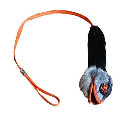 Paws Made™ XL Rabbit Paws Pocket™ Hundetrainingsball am Seil, mit Fell