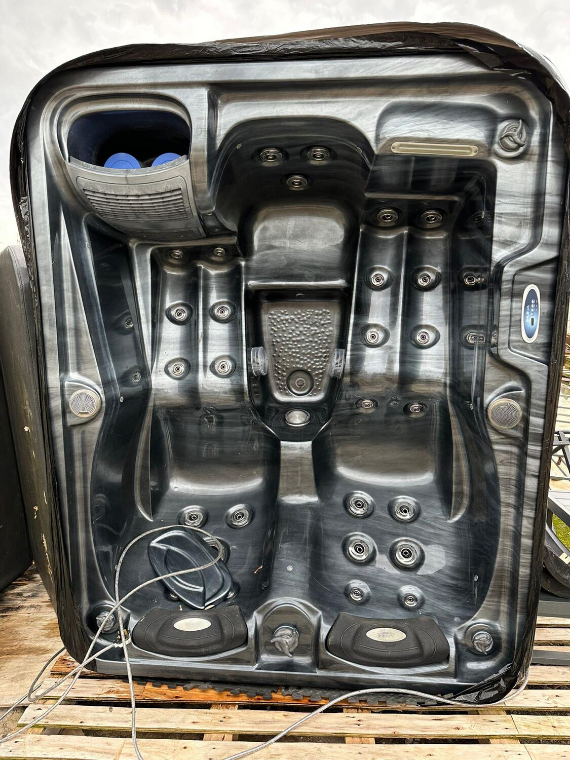 Second Hand Hot Tub 3 (SOLD)