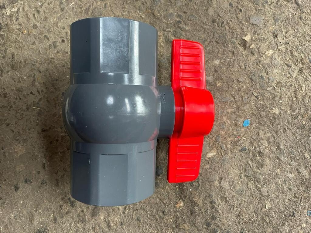 PVC OCTAGONAL BALL VALVE BSP IMPERIAL