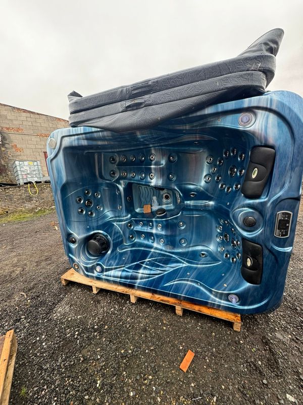 Second Hand Hot Tub 15