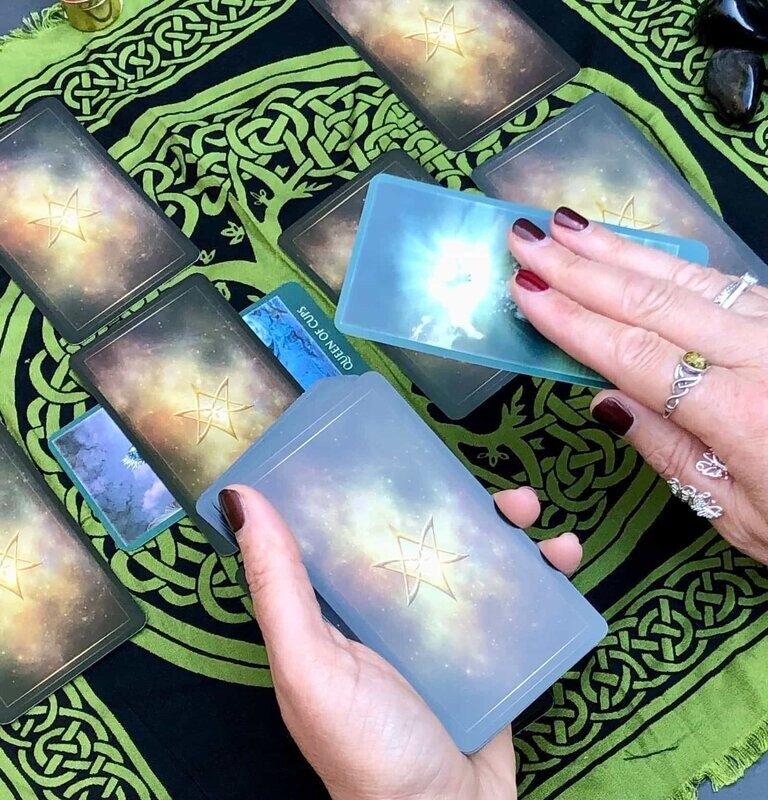 Tarot Reading (up to 1 hour)