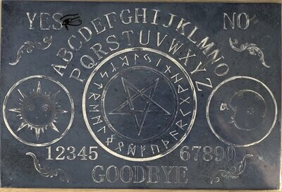 Spirit talking board, wiccan, medium, Ouija