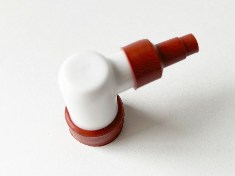 C70014 CONECTOR ACODADO Ø6,35