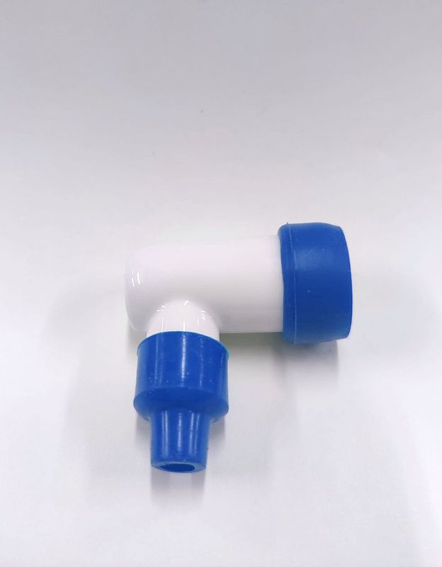 C70012 CONECTOR ACODADO Ø4