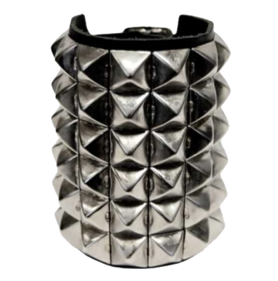 6 - reihiges Pyramidennieten Armband aus Leder
