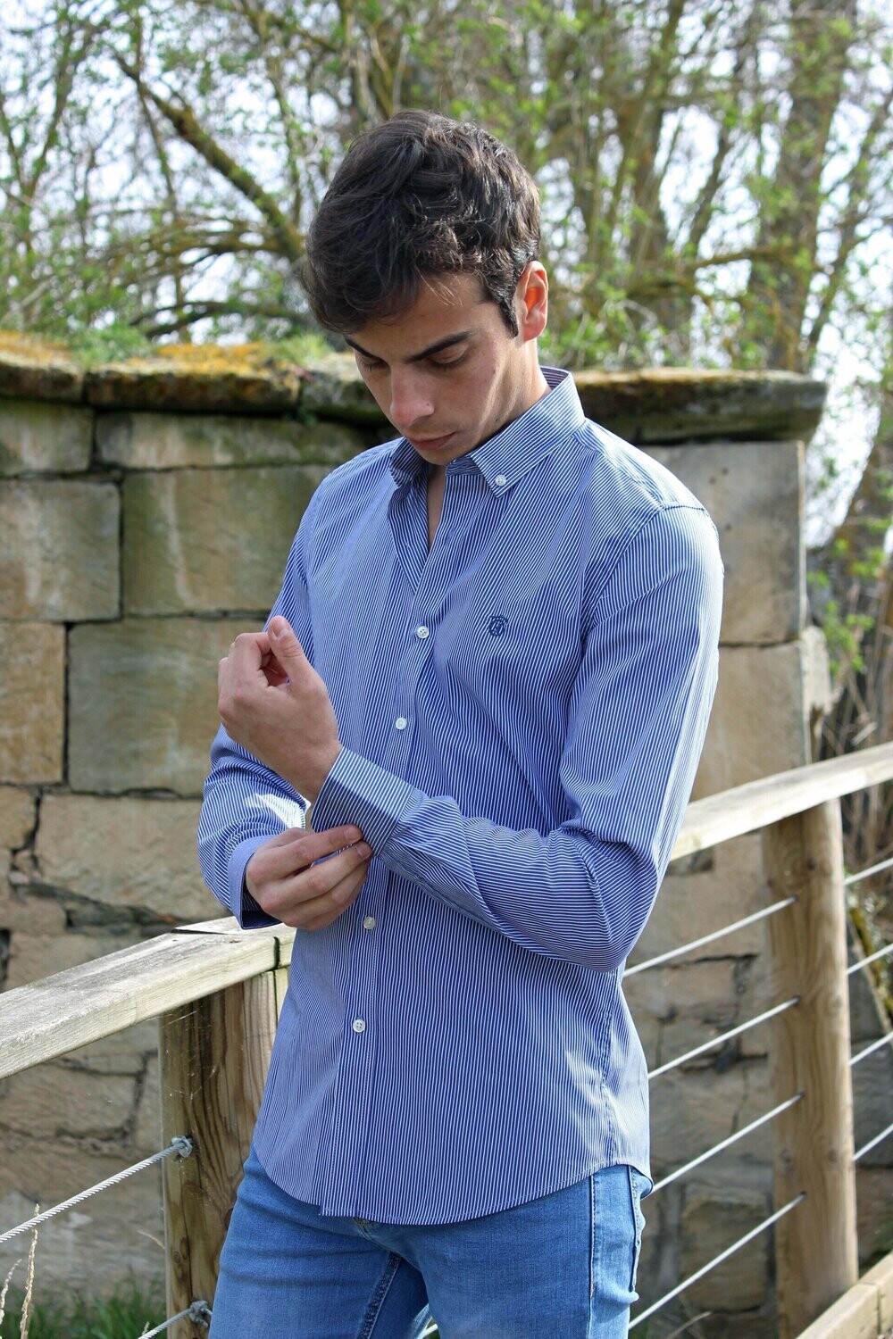 CAMISA MIL RAYAS AZM