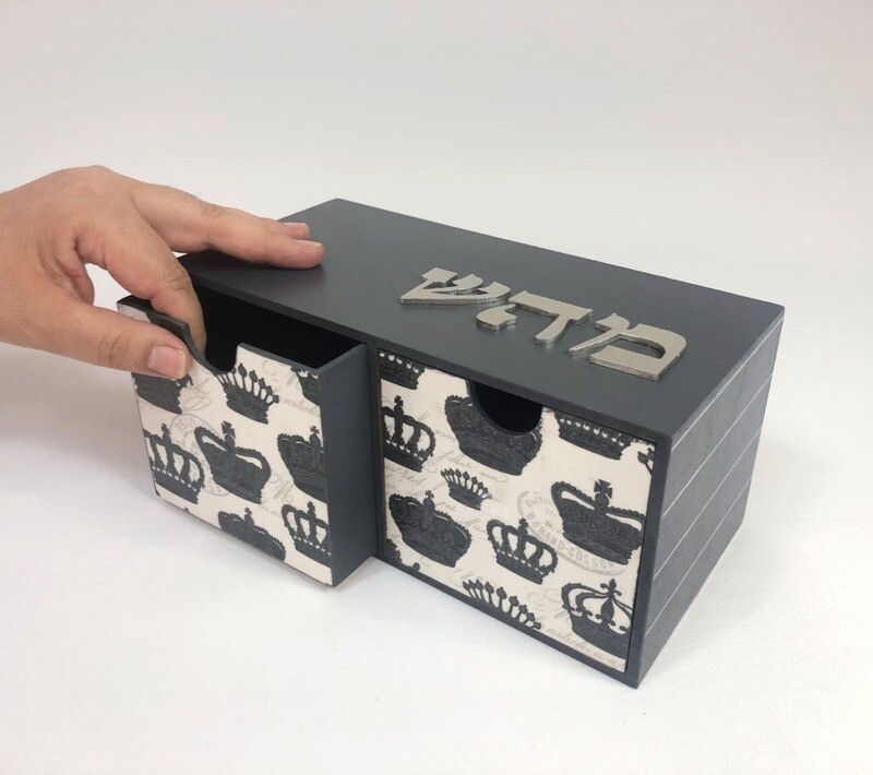 Cajonera doble gris con coronas