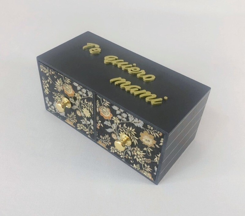 Cajonera doble gris con flores