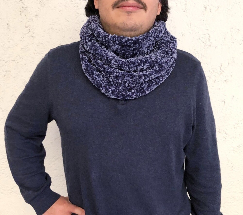 Cuellera azul índigo