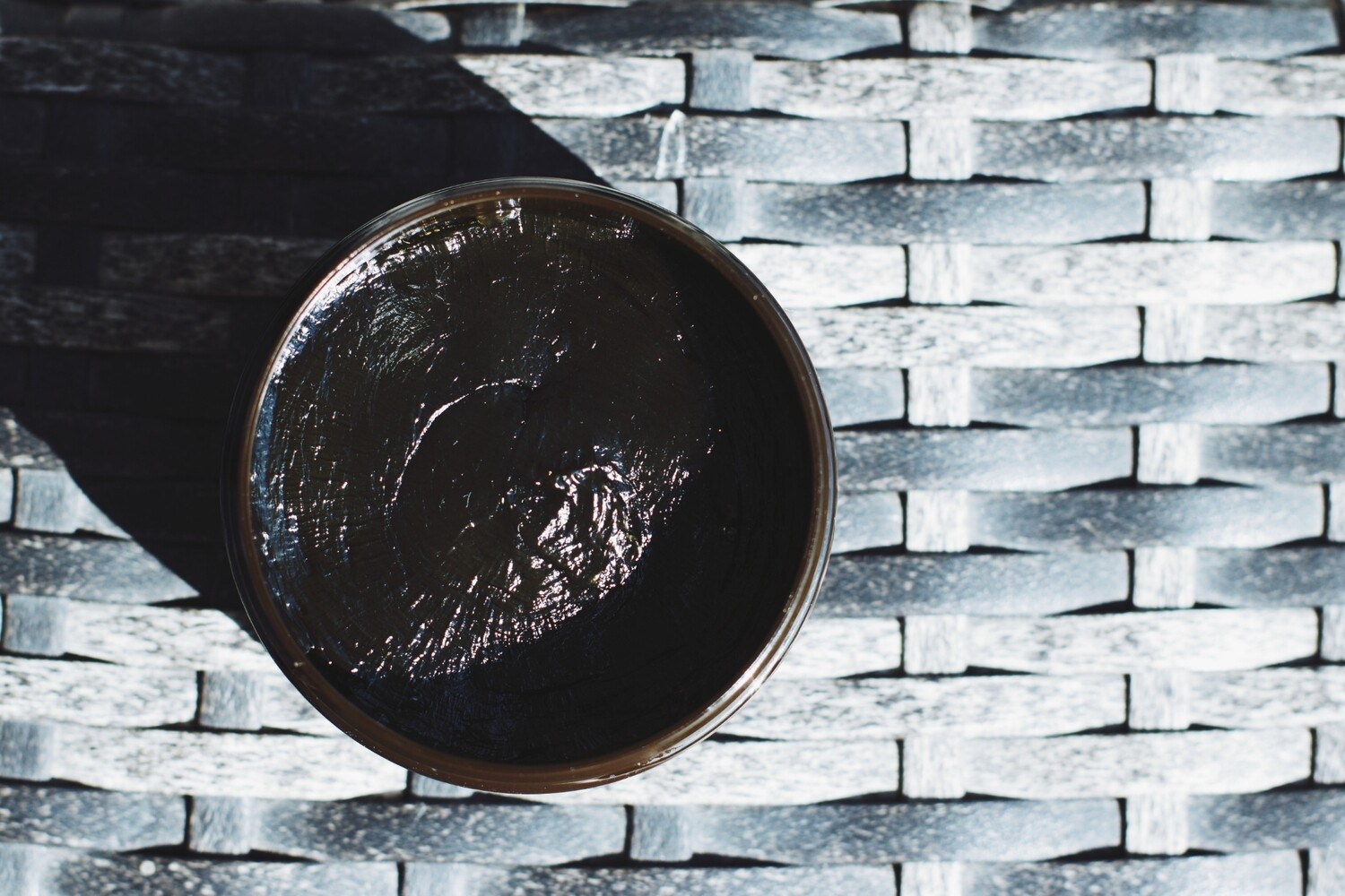 Pore Eraser - Exfoliating - Charcoal Scrub