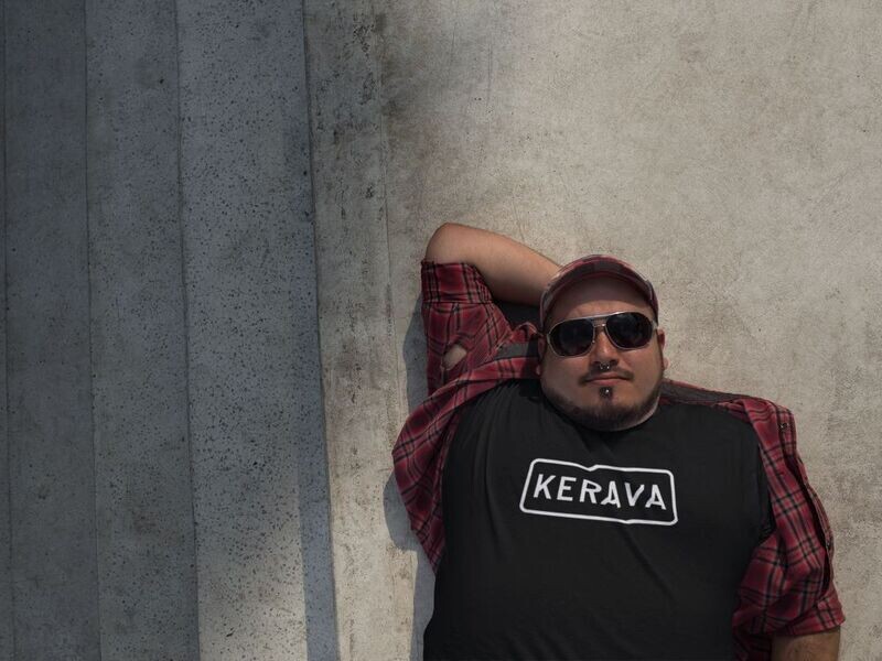KERAVA t-skjorta 6-8XL Svart