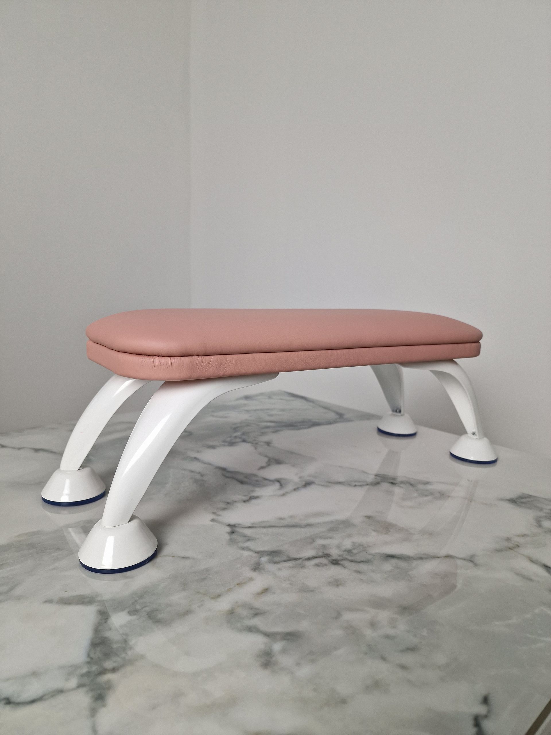 Handauflage (Altrose mit Weiß)