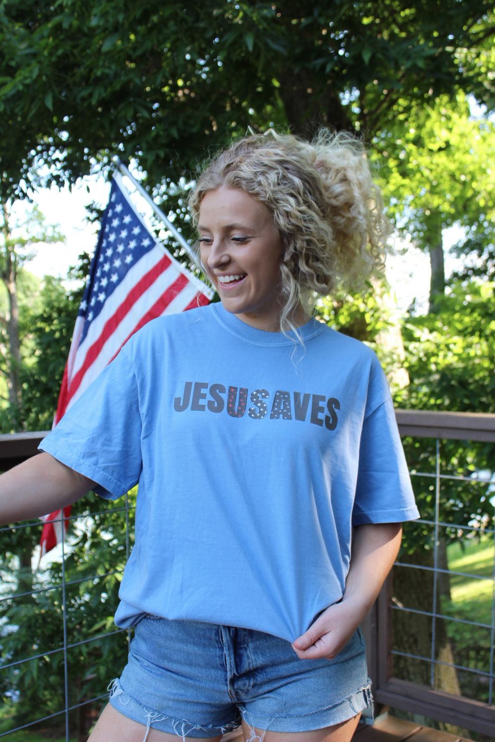 JESUSAVES T-Shirt