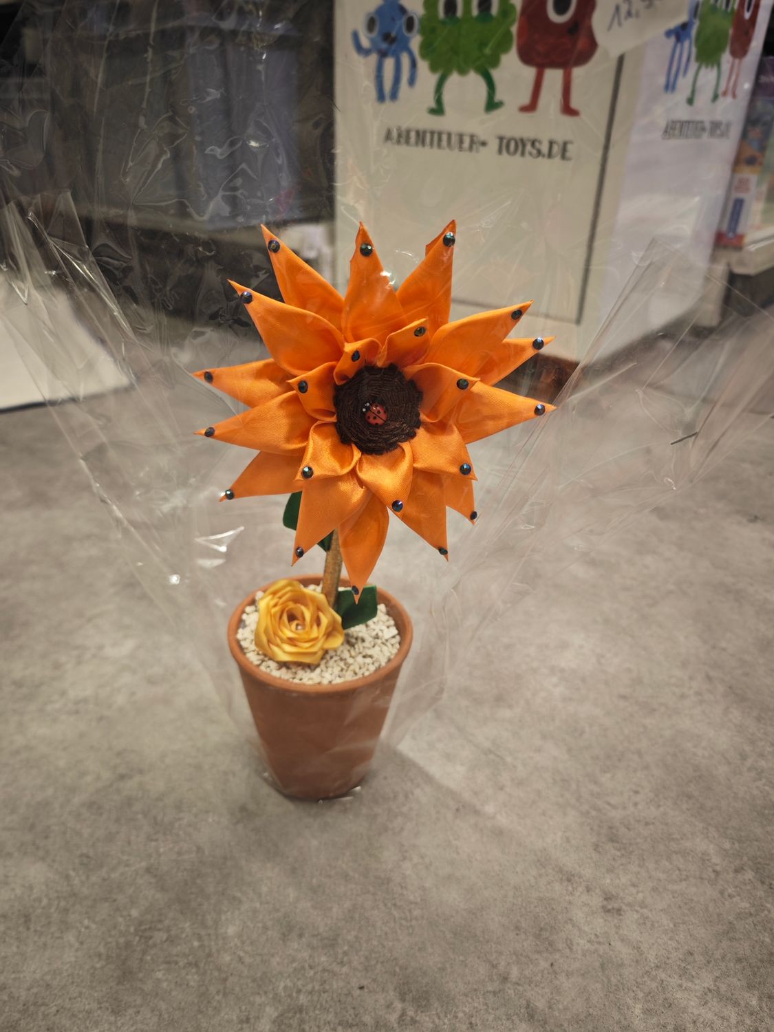 Stiftehalter sonnenblume in der Farbe orange